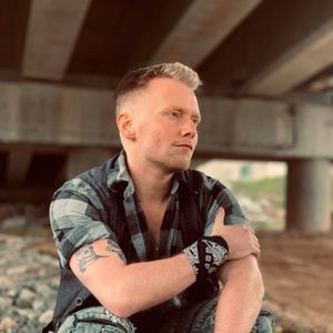 Meet your Posher, Case